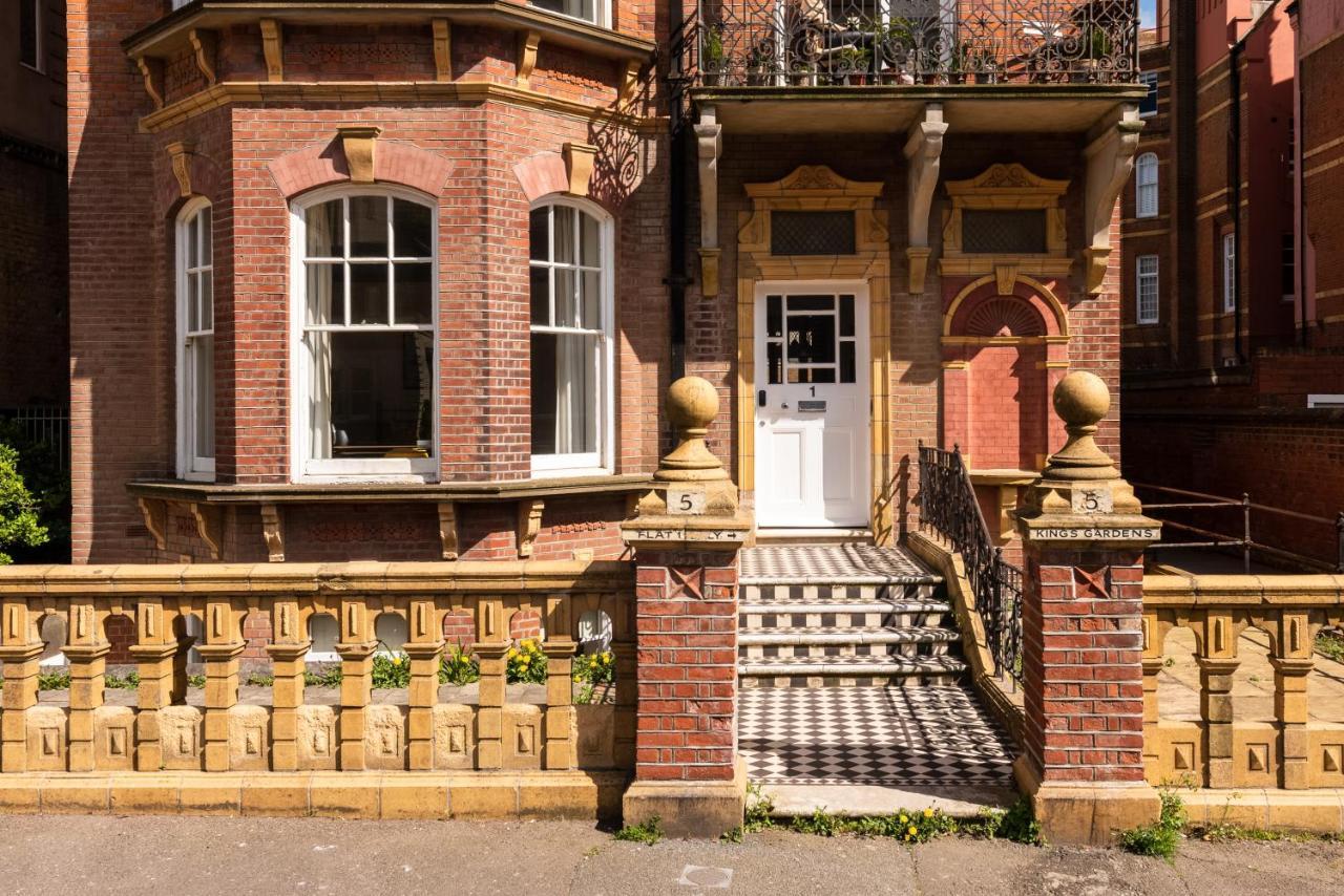 3 Bedroom Garden Apartment Opposite The Beach Brighton Exterior photo